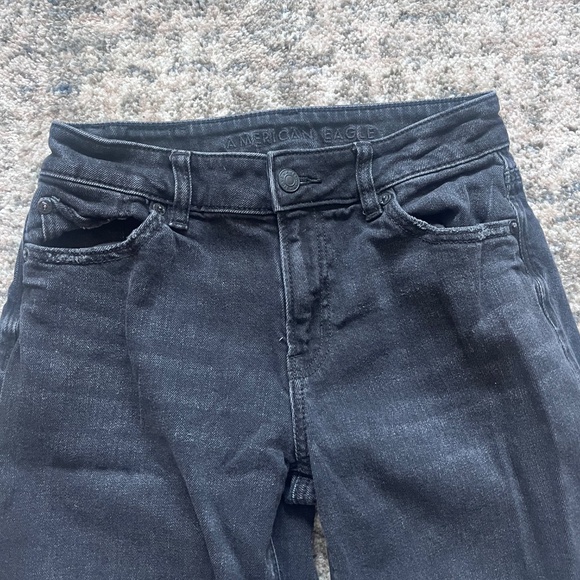 American eagle low rise jeans - Picture 2 of 3